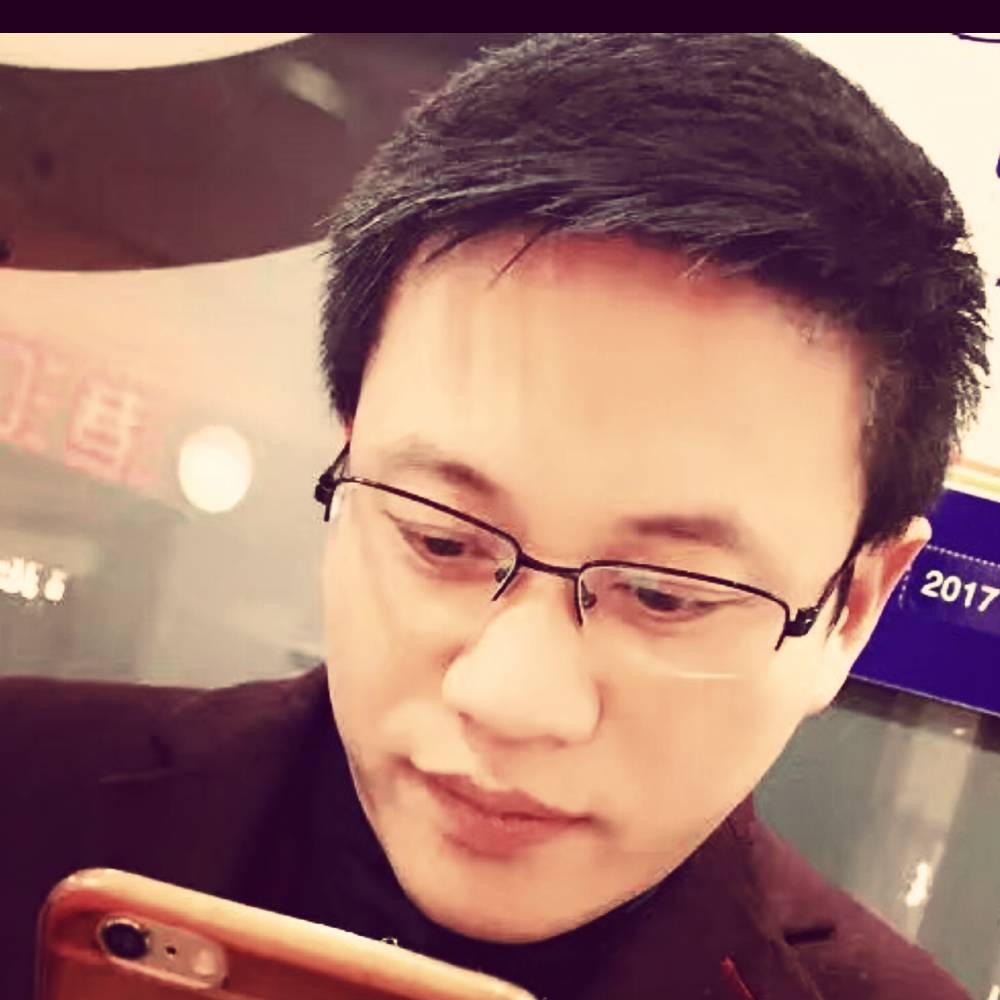 荣龙荣的照片
