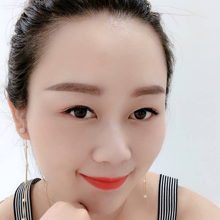 洛尘放弃潇洒的照片
