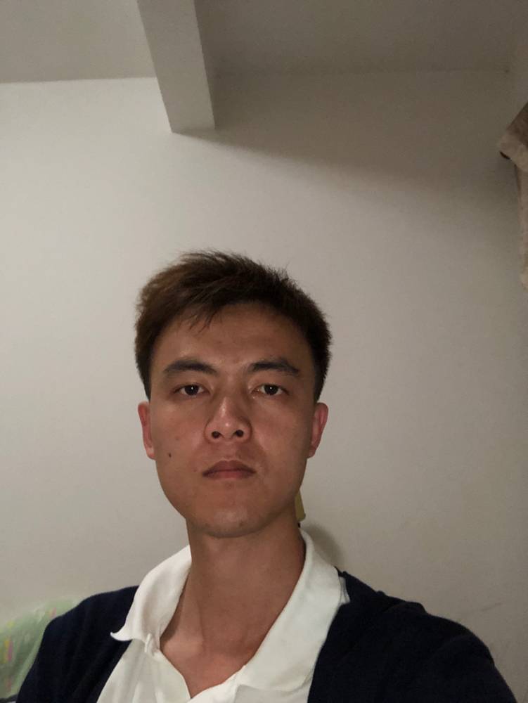 午夜横行的照片