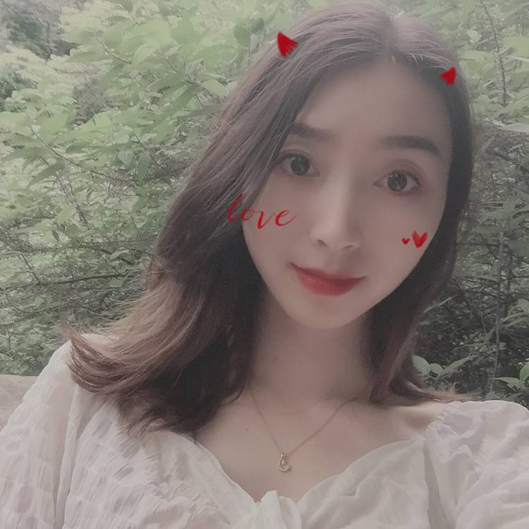 镜子妹妹的照片
