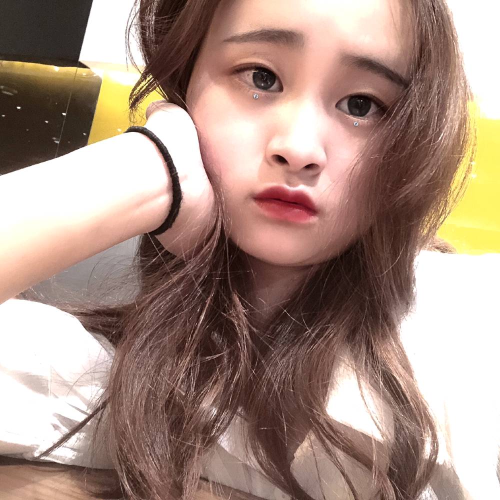 燕媚儿子的照片