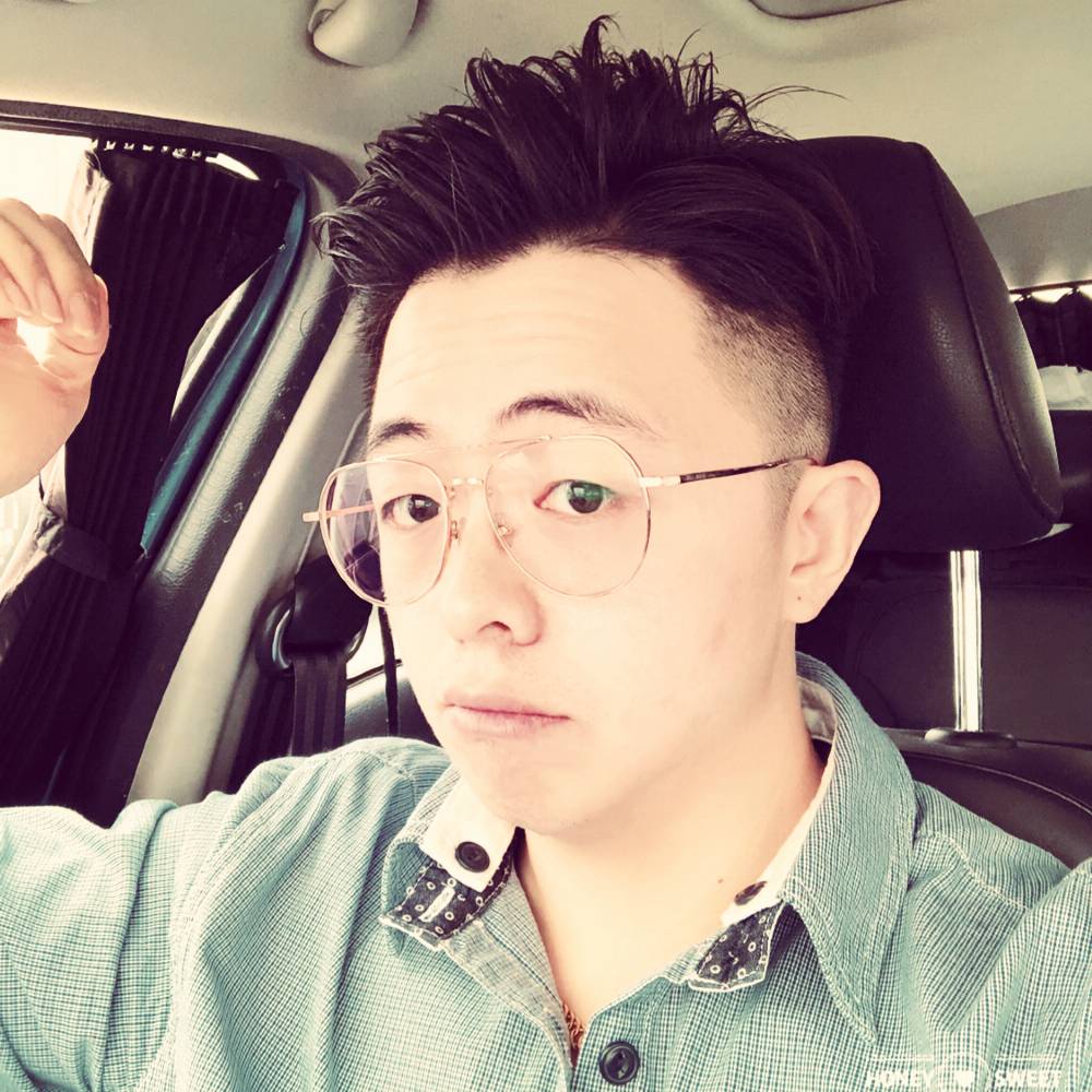 光亮小奶狗的照片