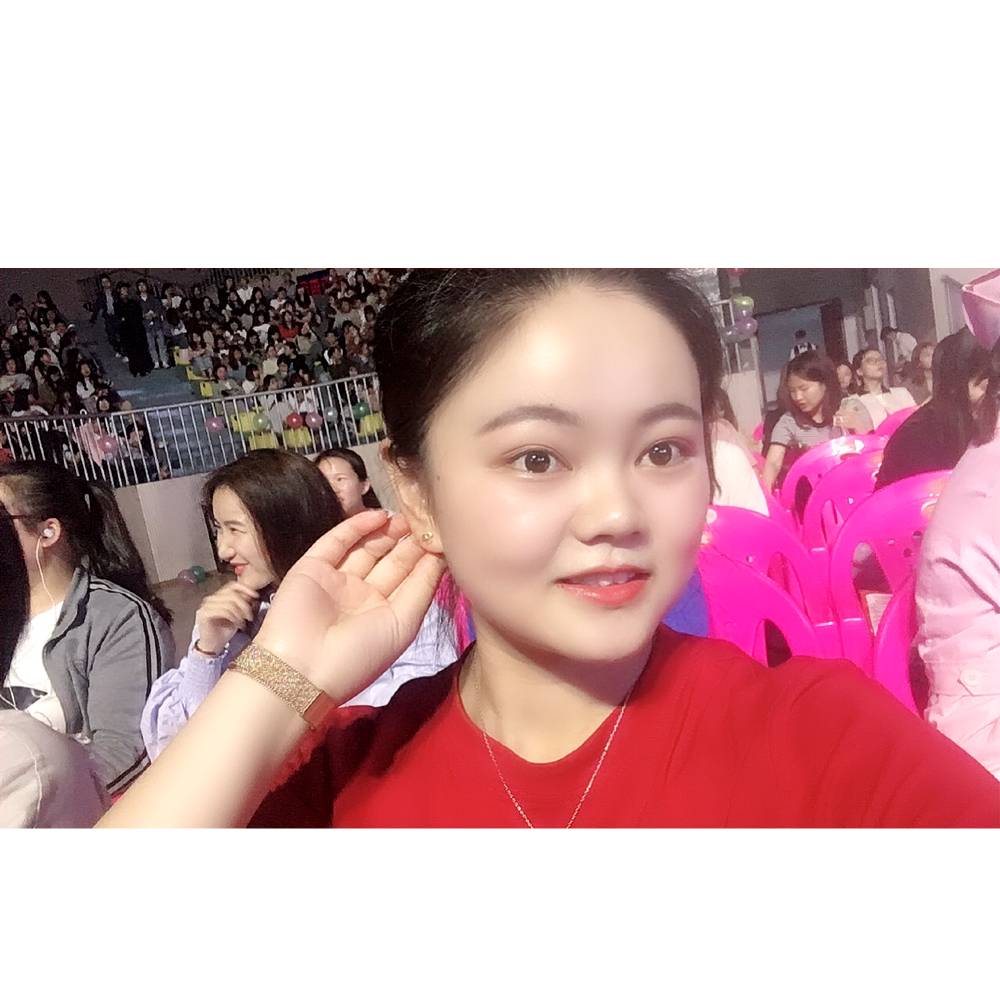 李李啊琪的照片