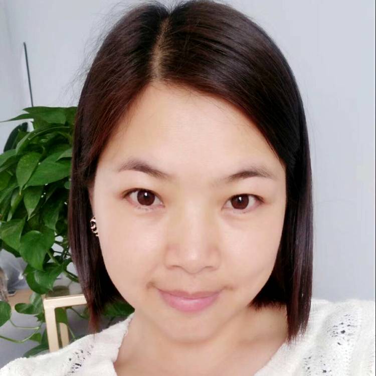 黎俞君的照片