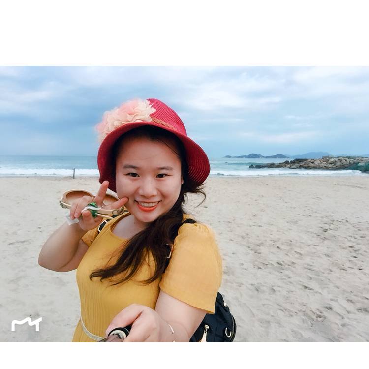 保温杯那平淡的照片