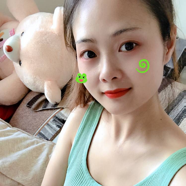 触碰底线的照片