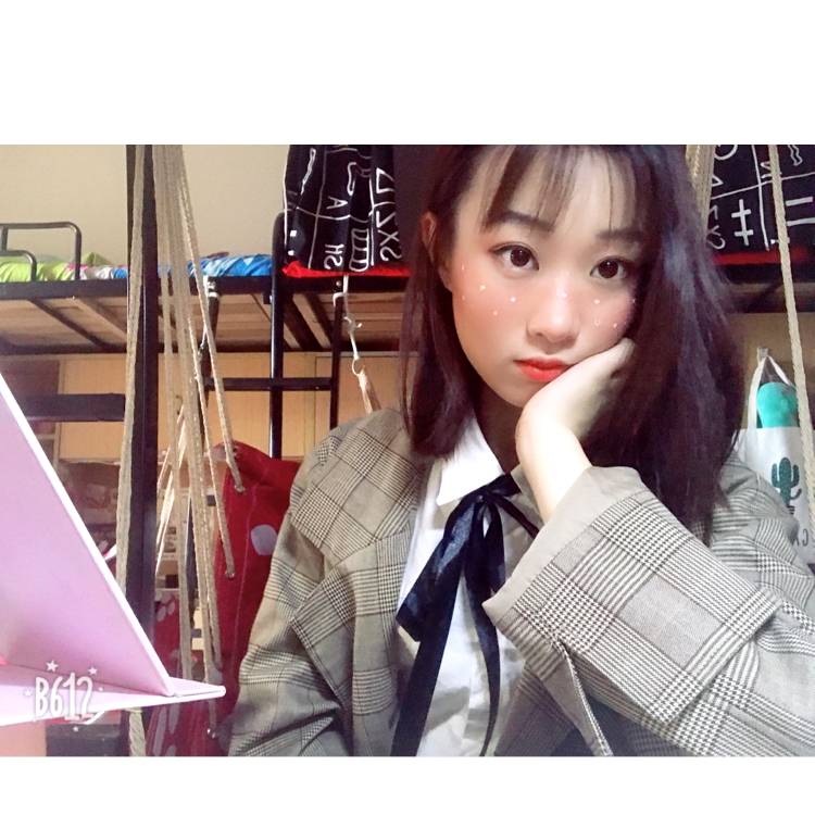 星月无虞的照片