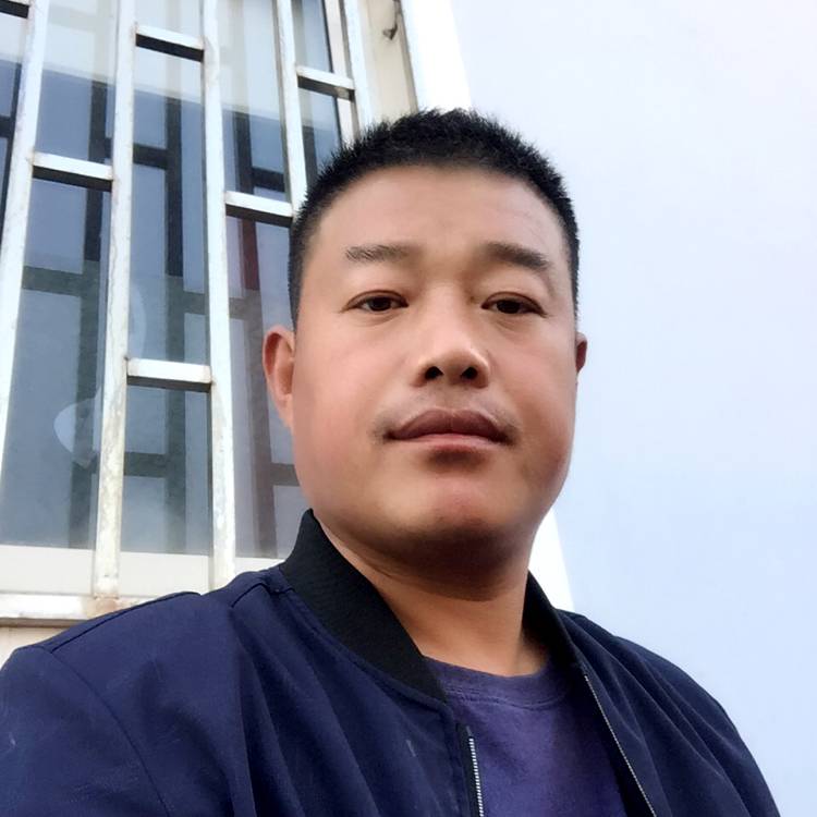 泪雨凝眸专注的照片