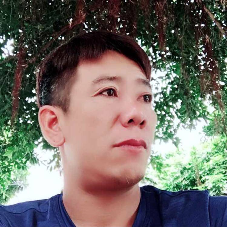 丧辉的照片