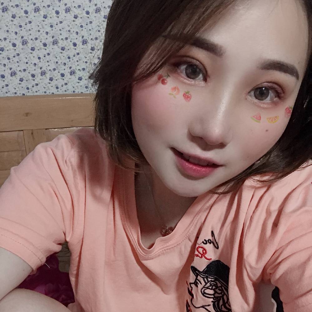 森槿方仁爱的照片