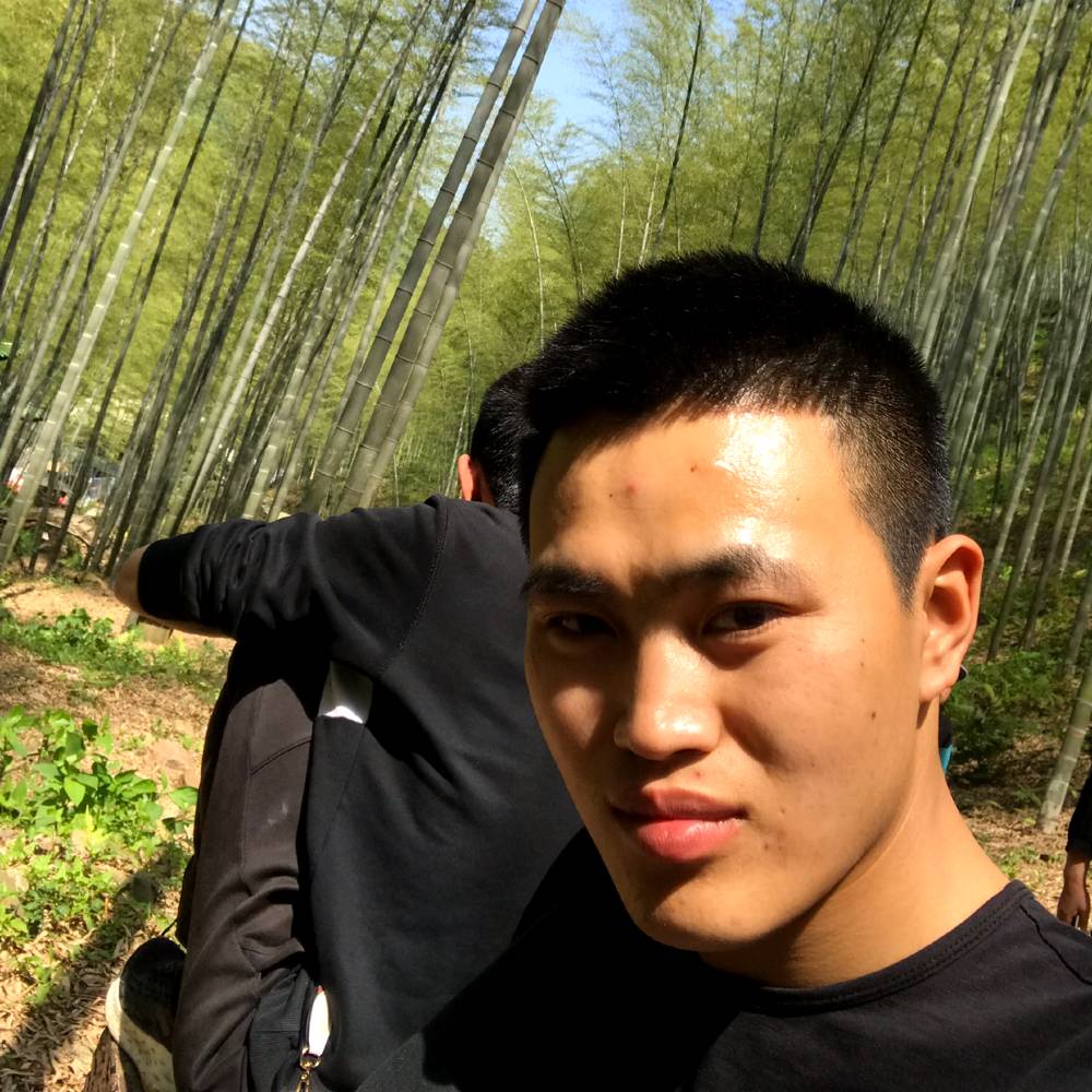 忐忑爱恋老虎的照片