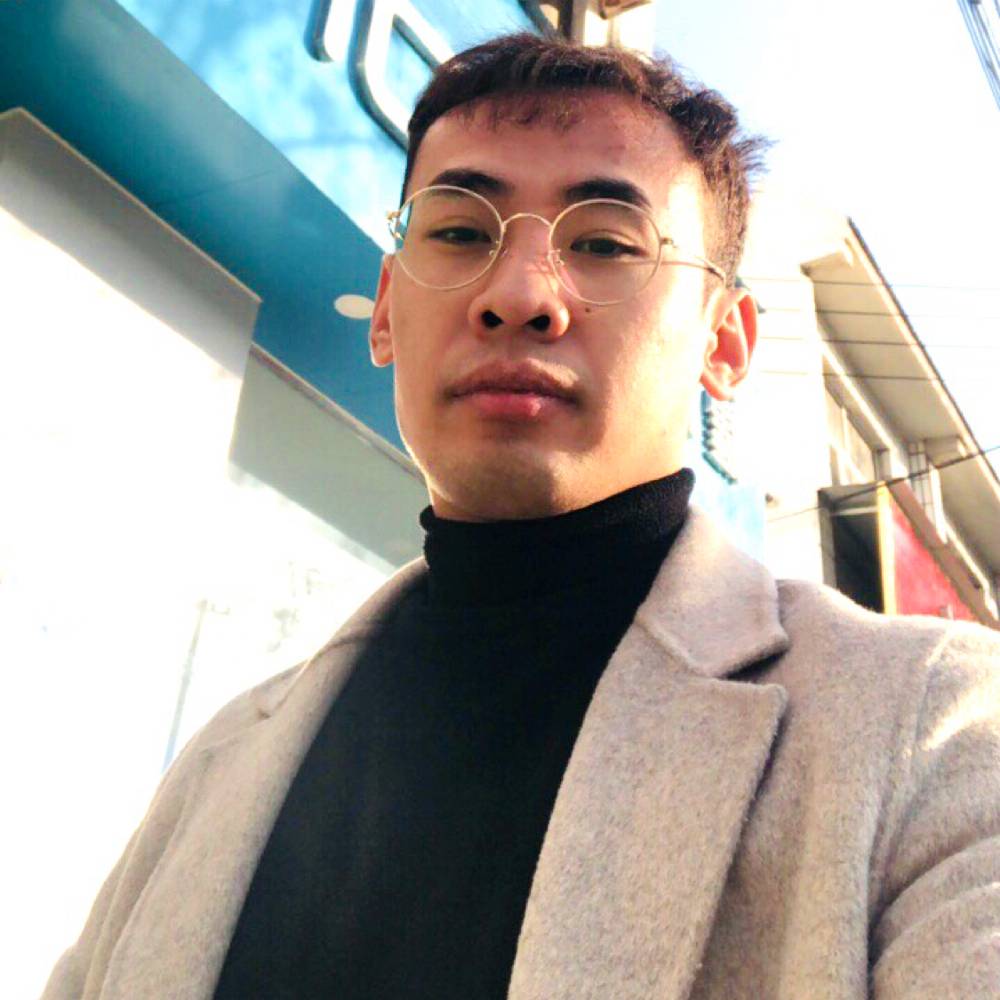 铅笔回首爱听歌的照片