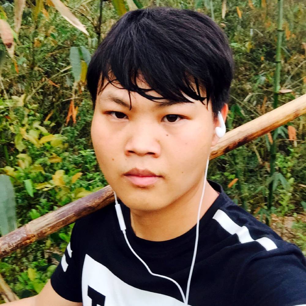 高山苦恋独寂的照片