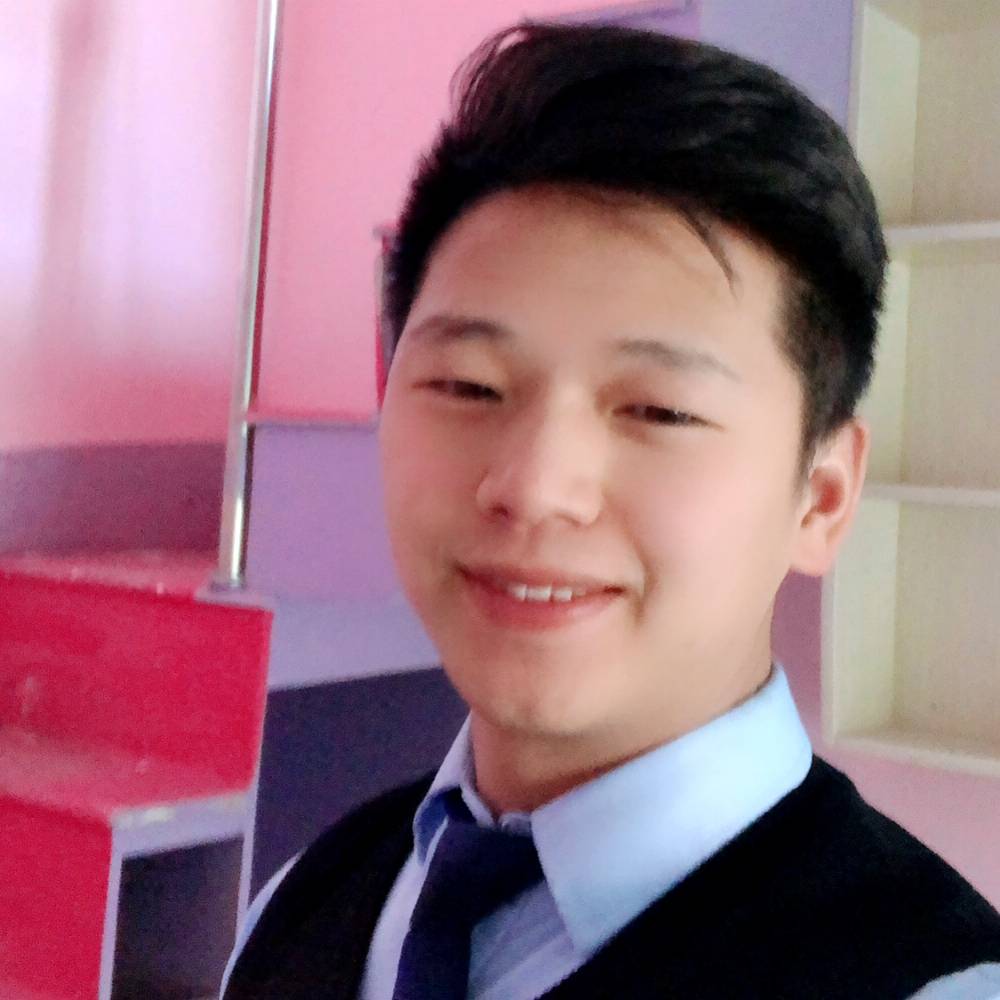 瞐垚的照片