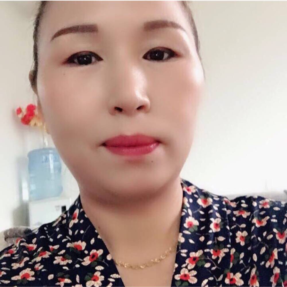 高贵打瑞雪的照片