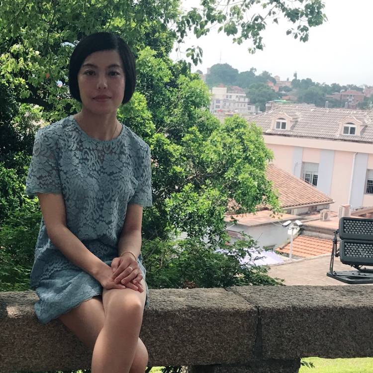 如酒似歌的照片
