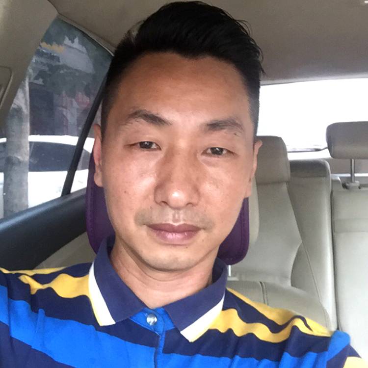 吴于伦比的照片