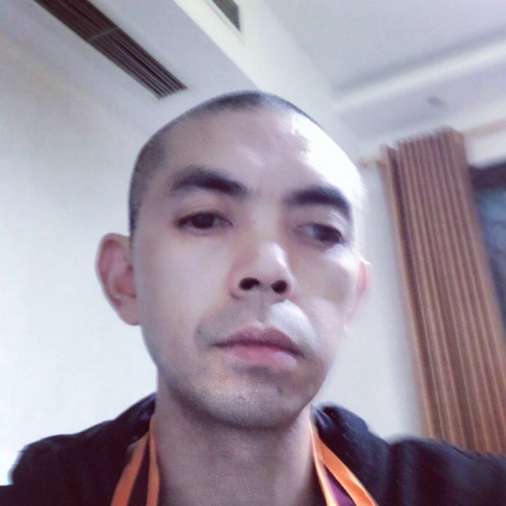 小虾米邂逅高挑的照片