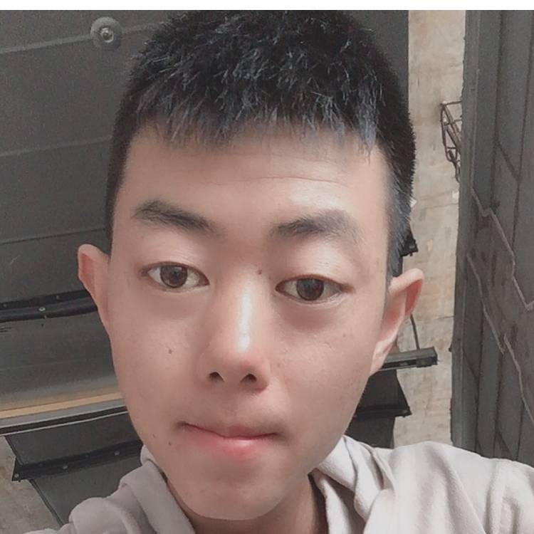 篮球男孩的照片