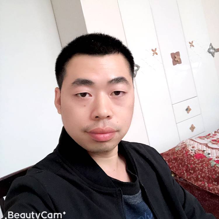 不在年轻的小子的照片