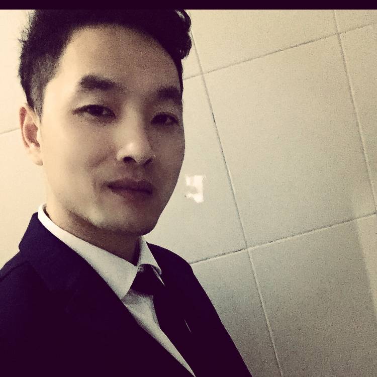 小姐姐请叫我大叔的照片