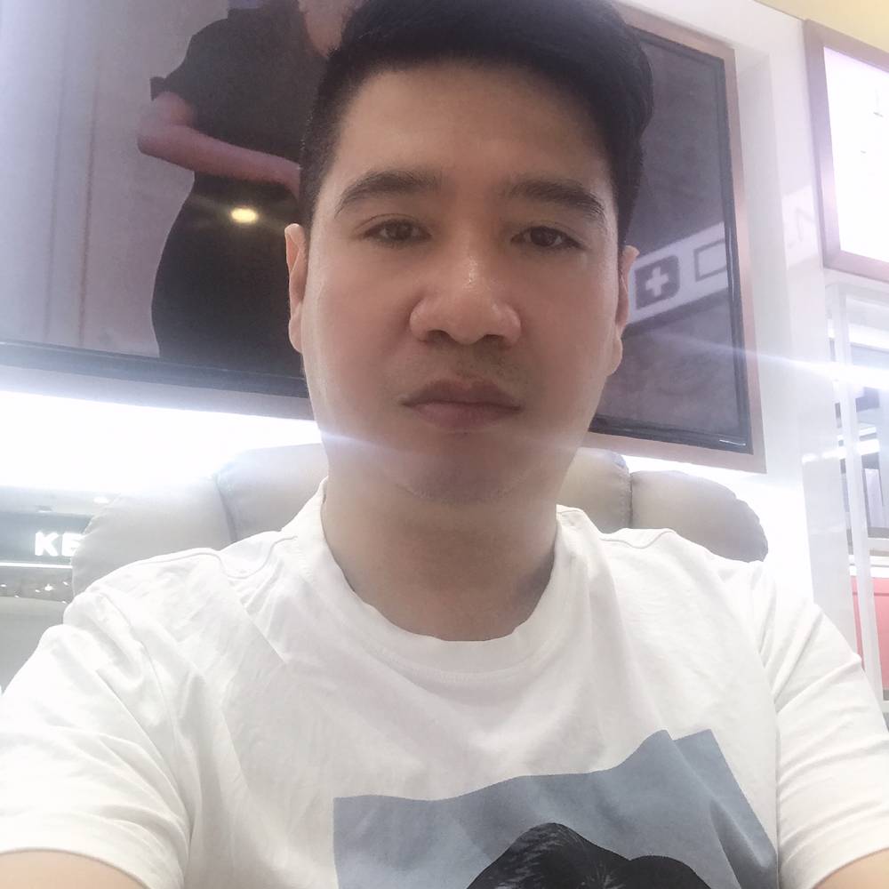 爱笑漫步犀牛的照片