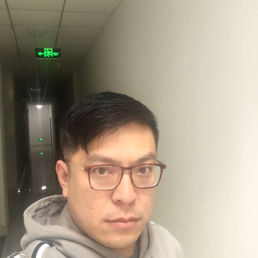 清爽相许洛尘的照片