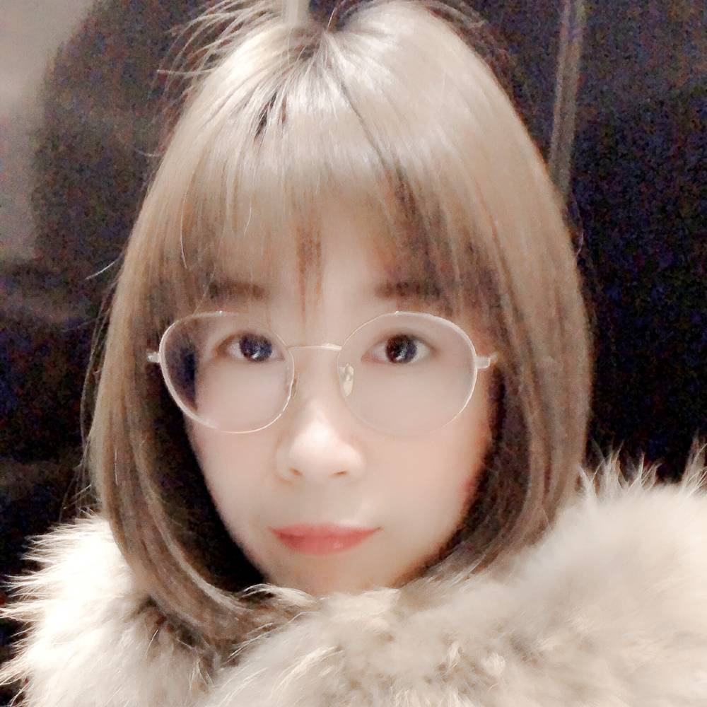 魔女nicky的照片
