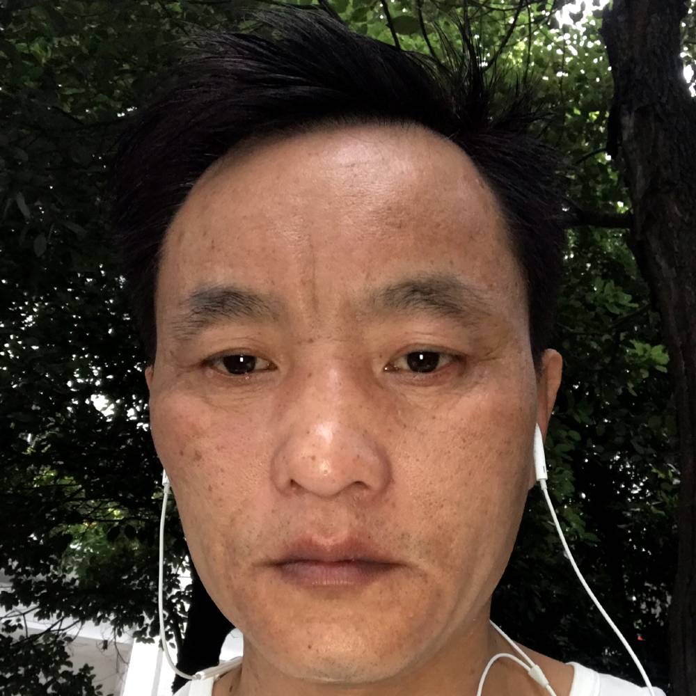 郑时君的照片