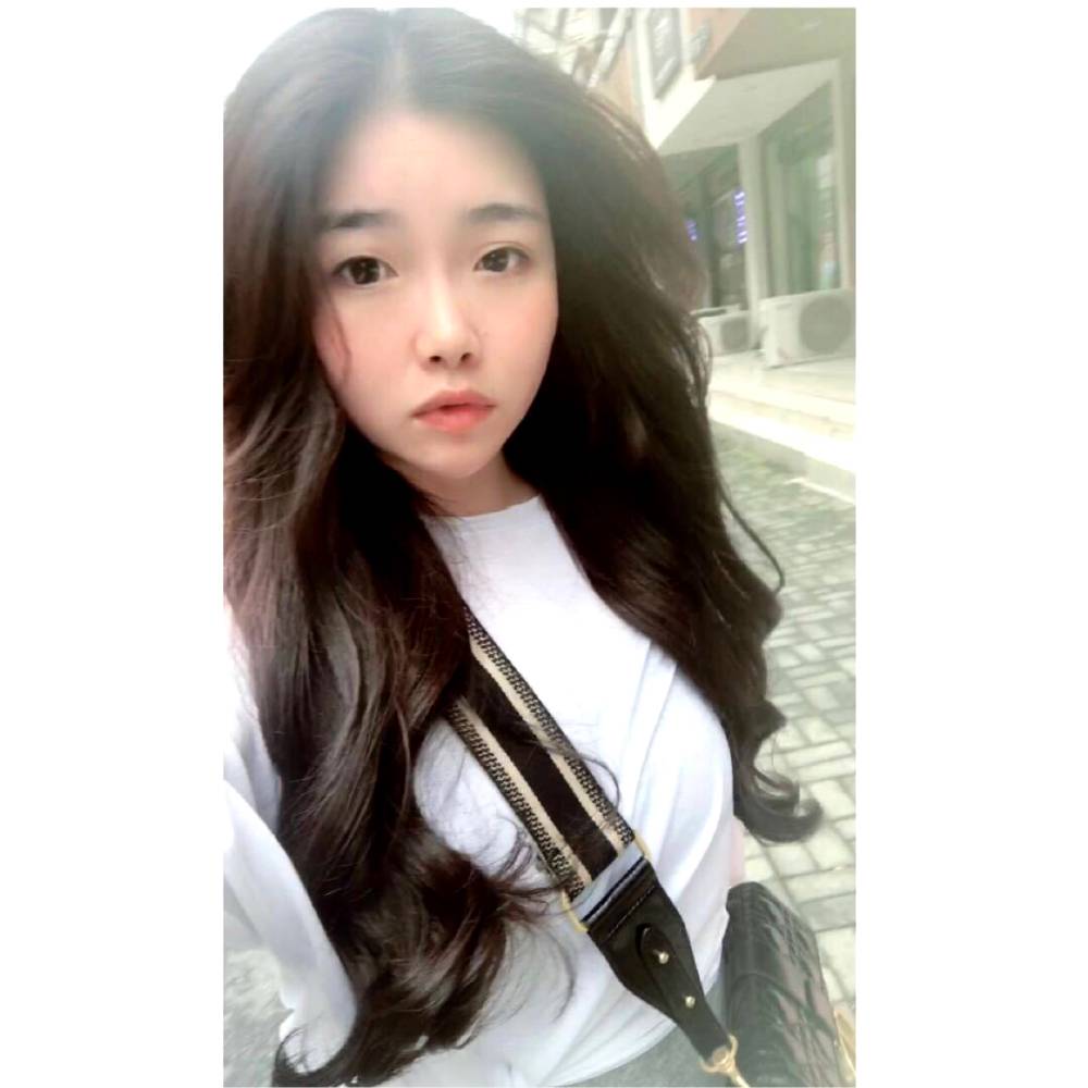 单色舞蹈,彩彩的照片
