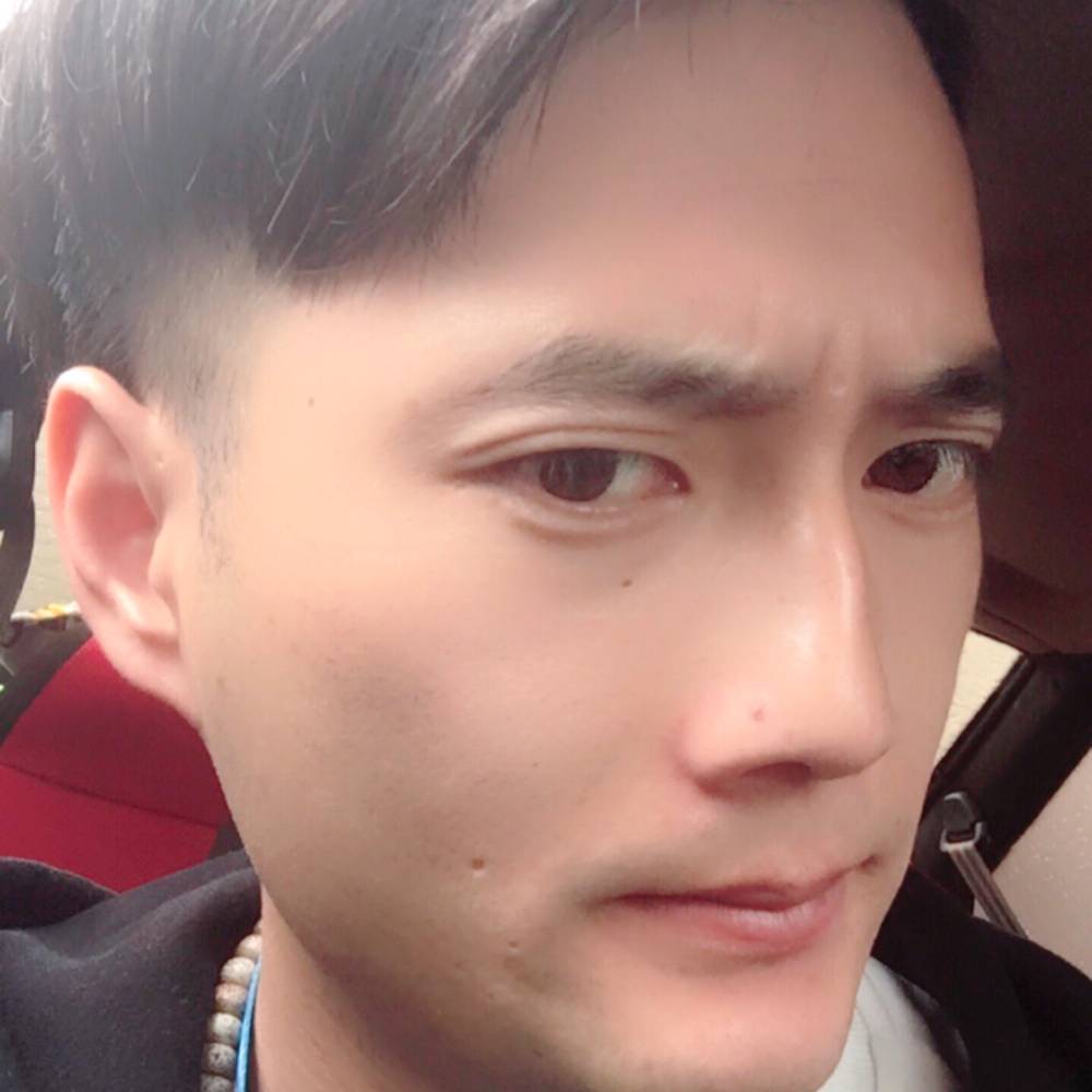 小謨的照片