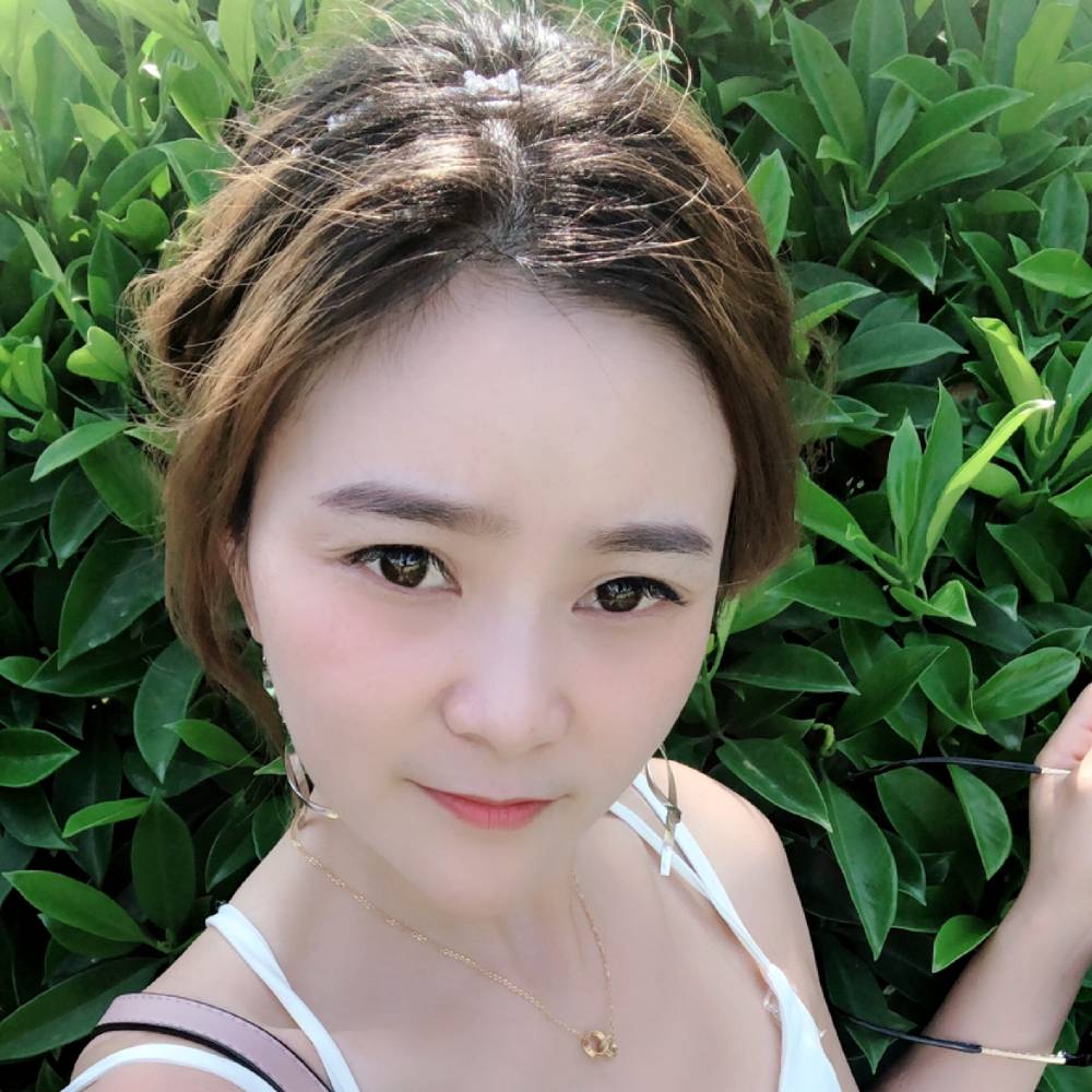 殷勤那灯泡的照片