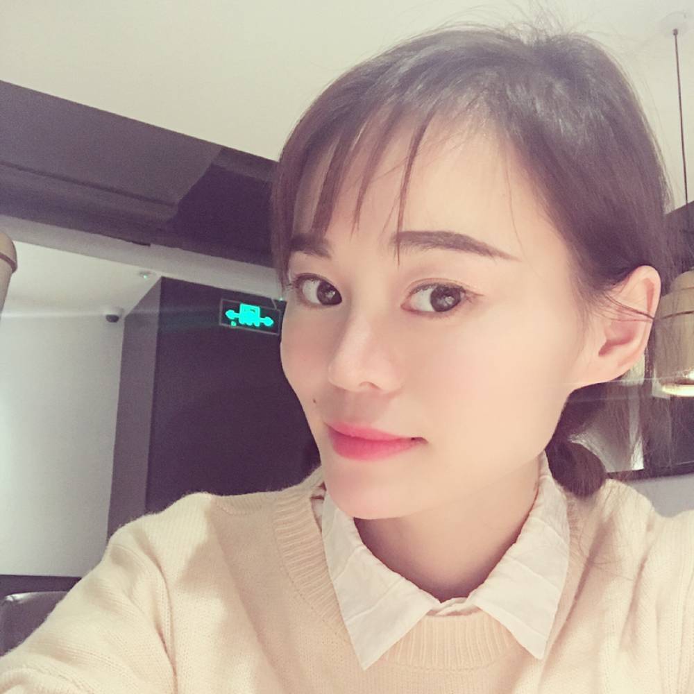 月亮上的糖豆的照片