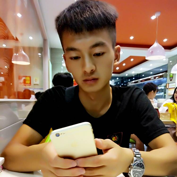 宇°C凡的照片