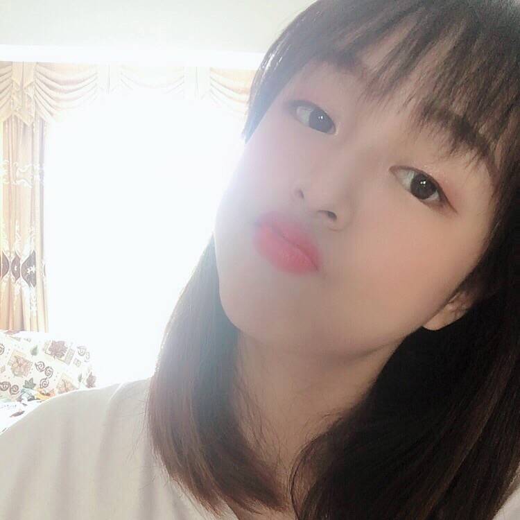 戒指相许明媚的照片