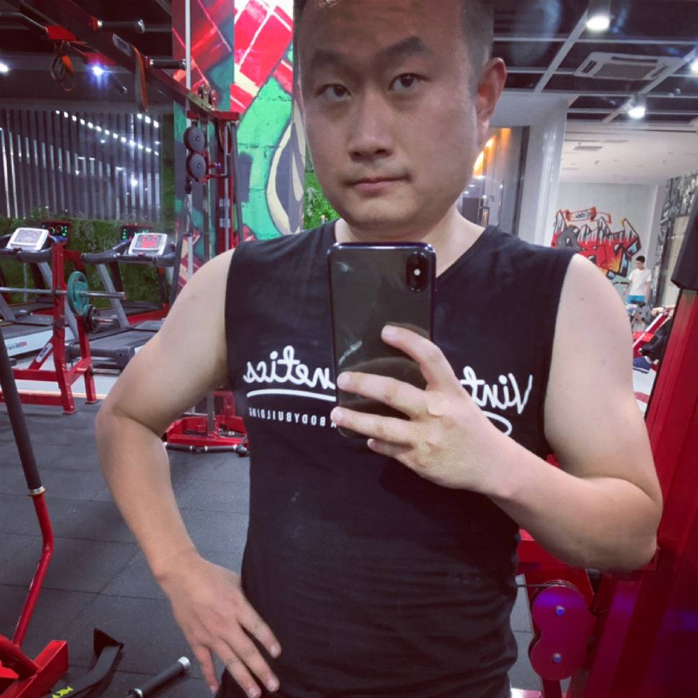 内向有兮颜的照片
