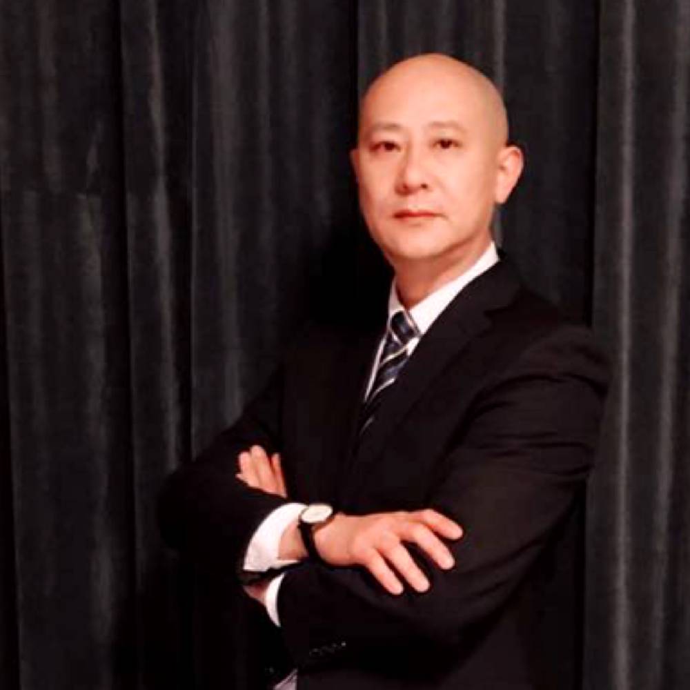 金铿的照片