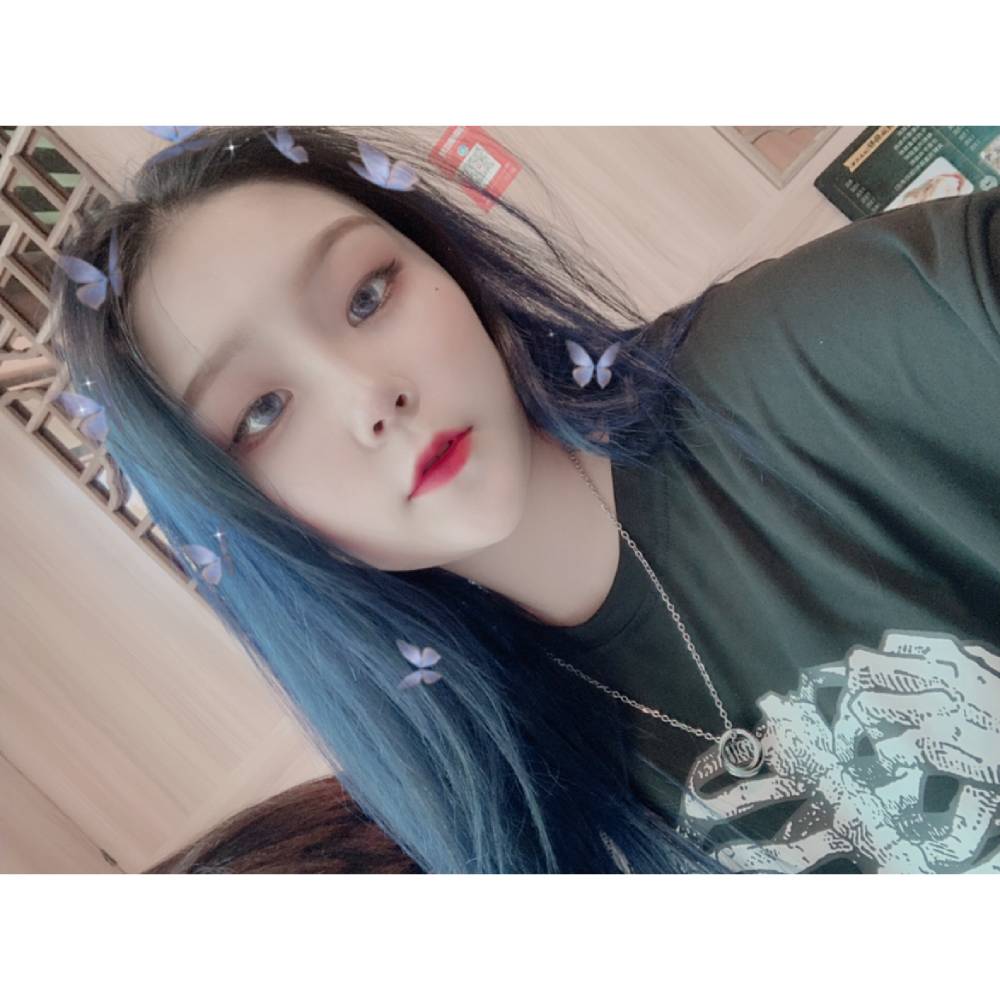 妖娆請少女的照片