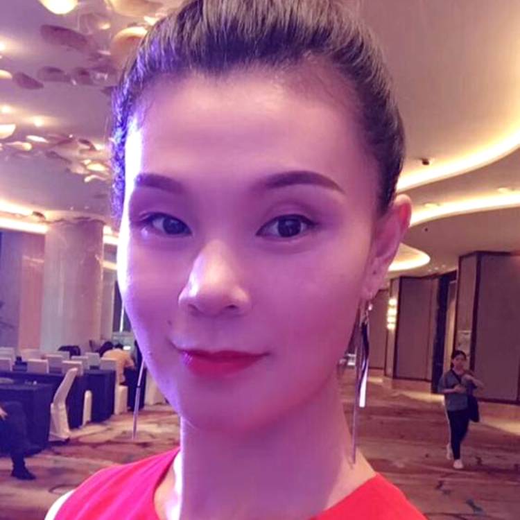 红尘笑矫情的照片