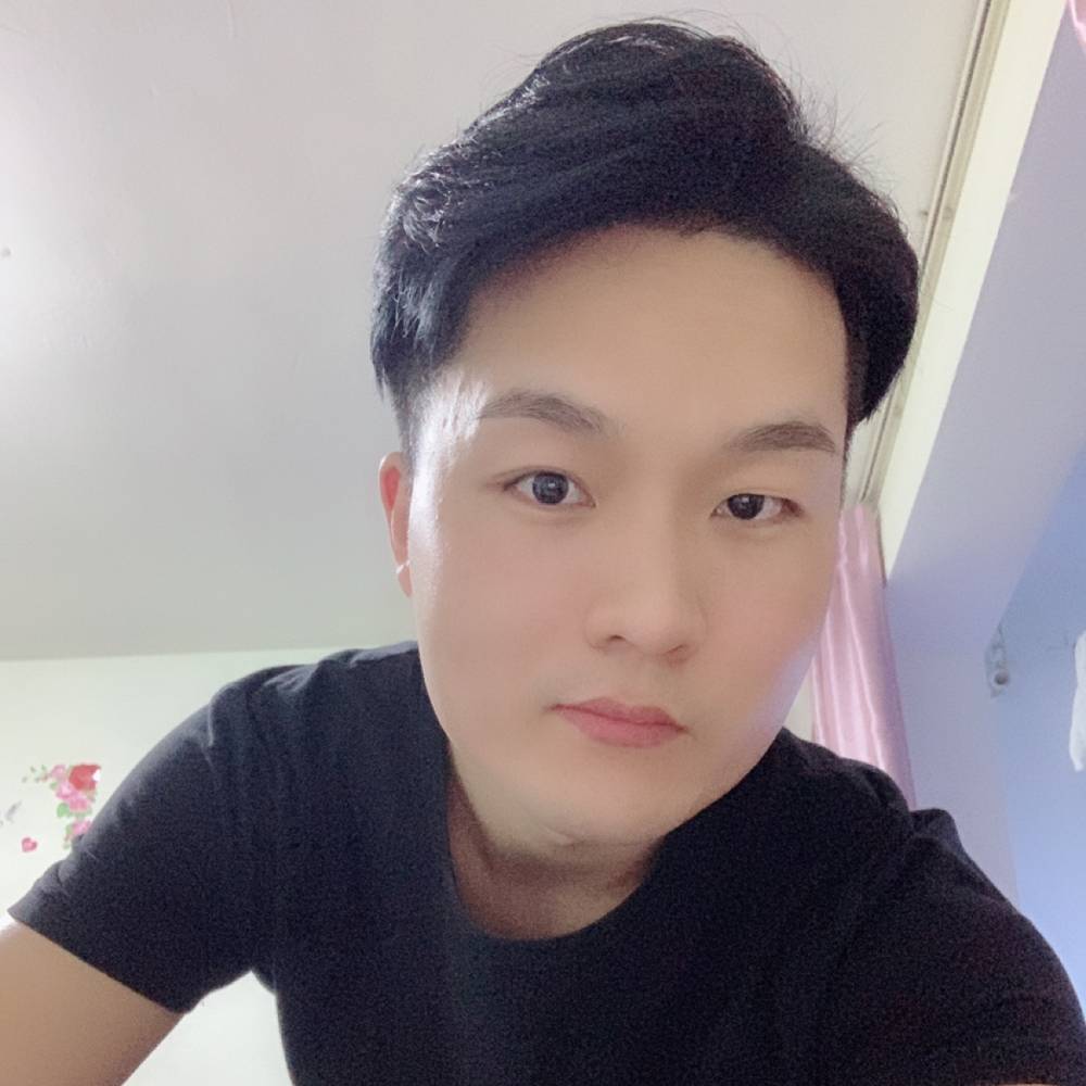 M•Cheng的照片