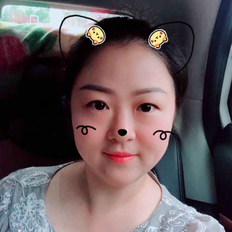 貂伶燕的照片