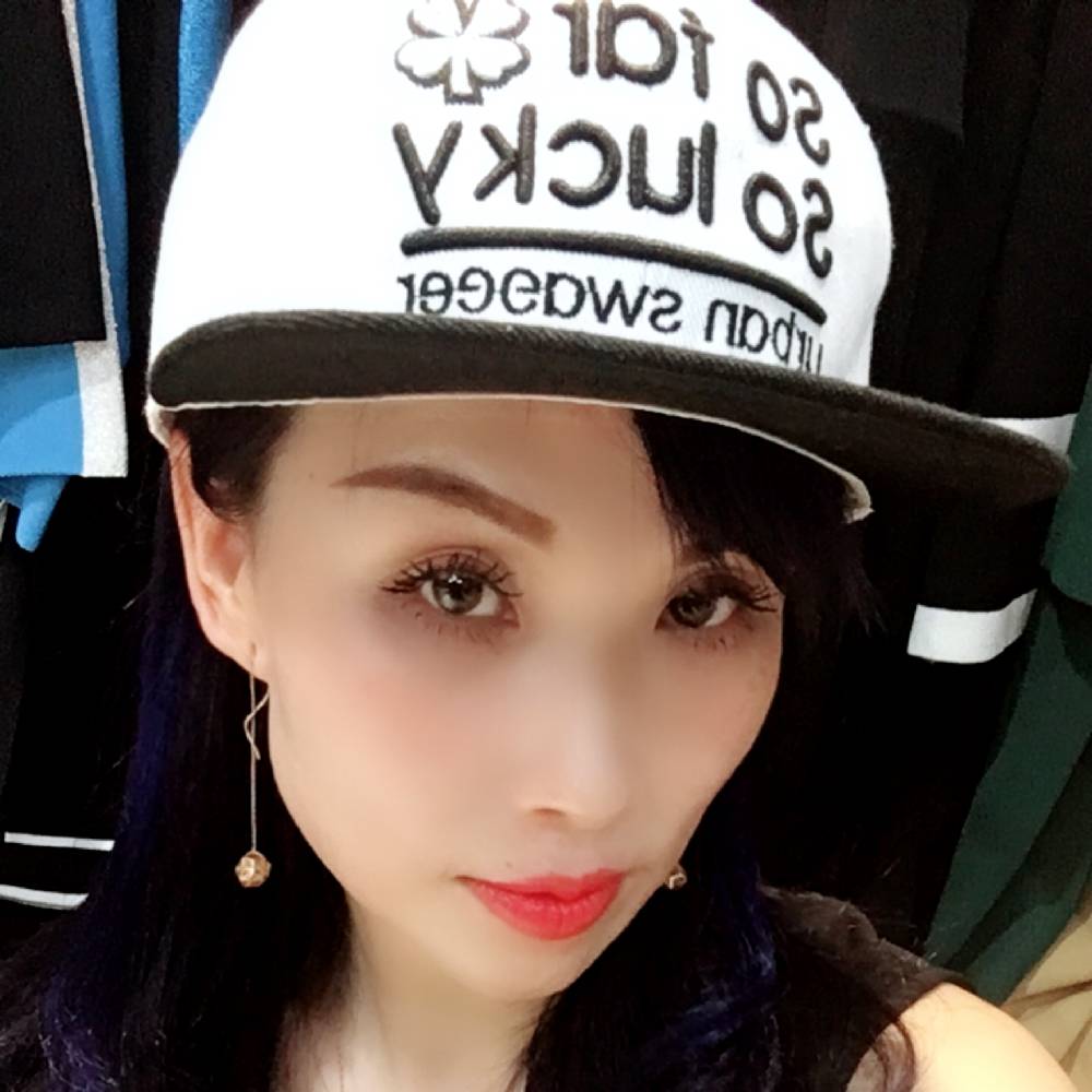 张怡琪的照片