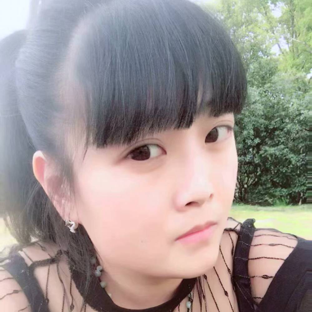 忐忑漫步黑夜的照片