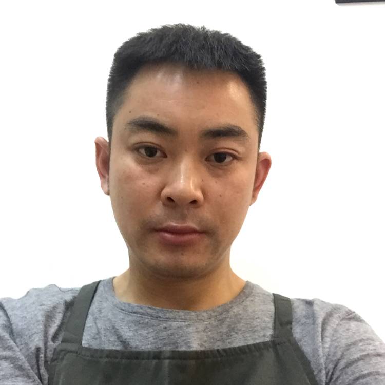 余佳35的照片