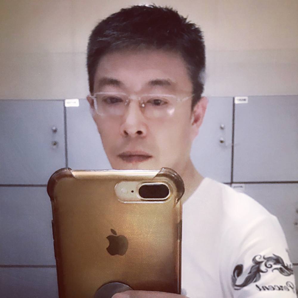 门木闲的照片