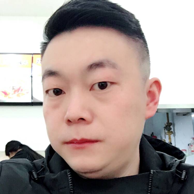 AIvis-宇的照片