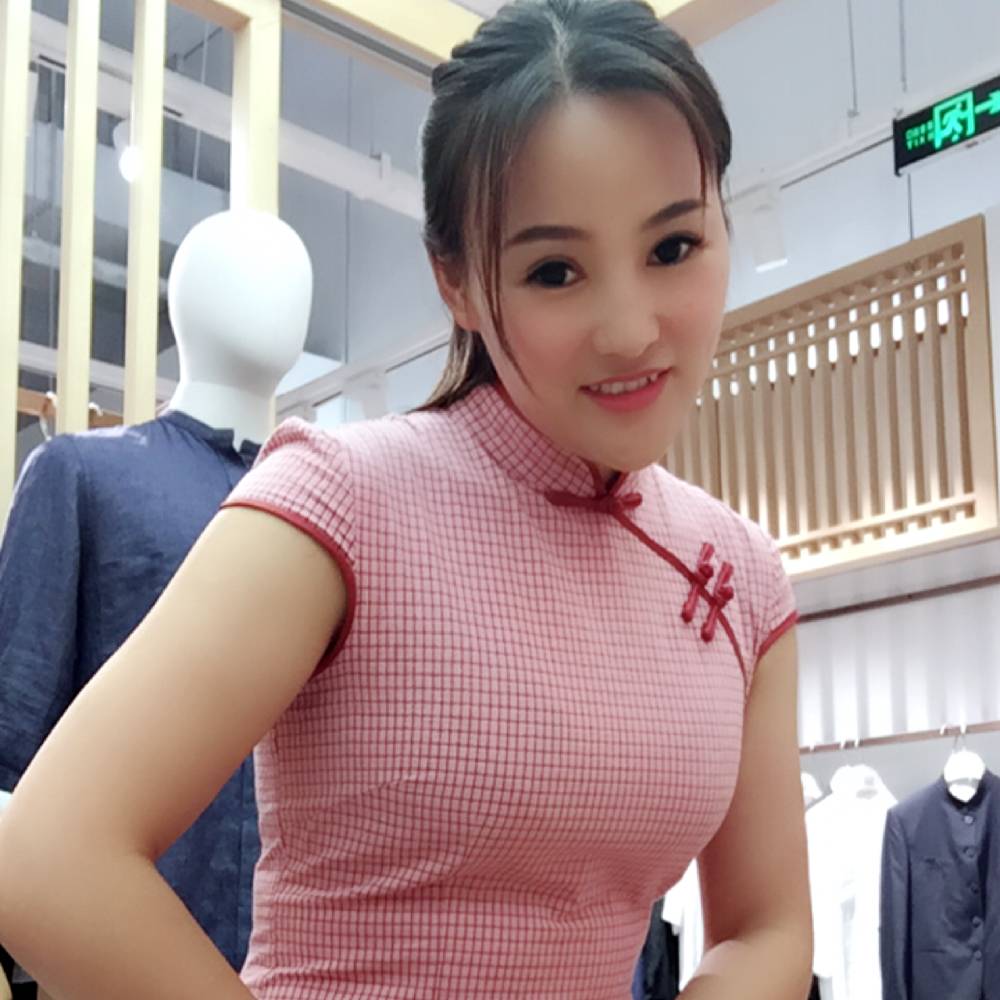 小甜瓜谦让的照片