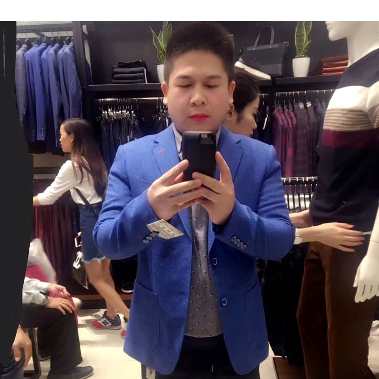 简单的爱现实的活的照片