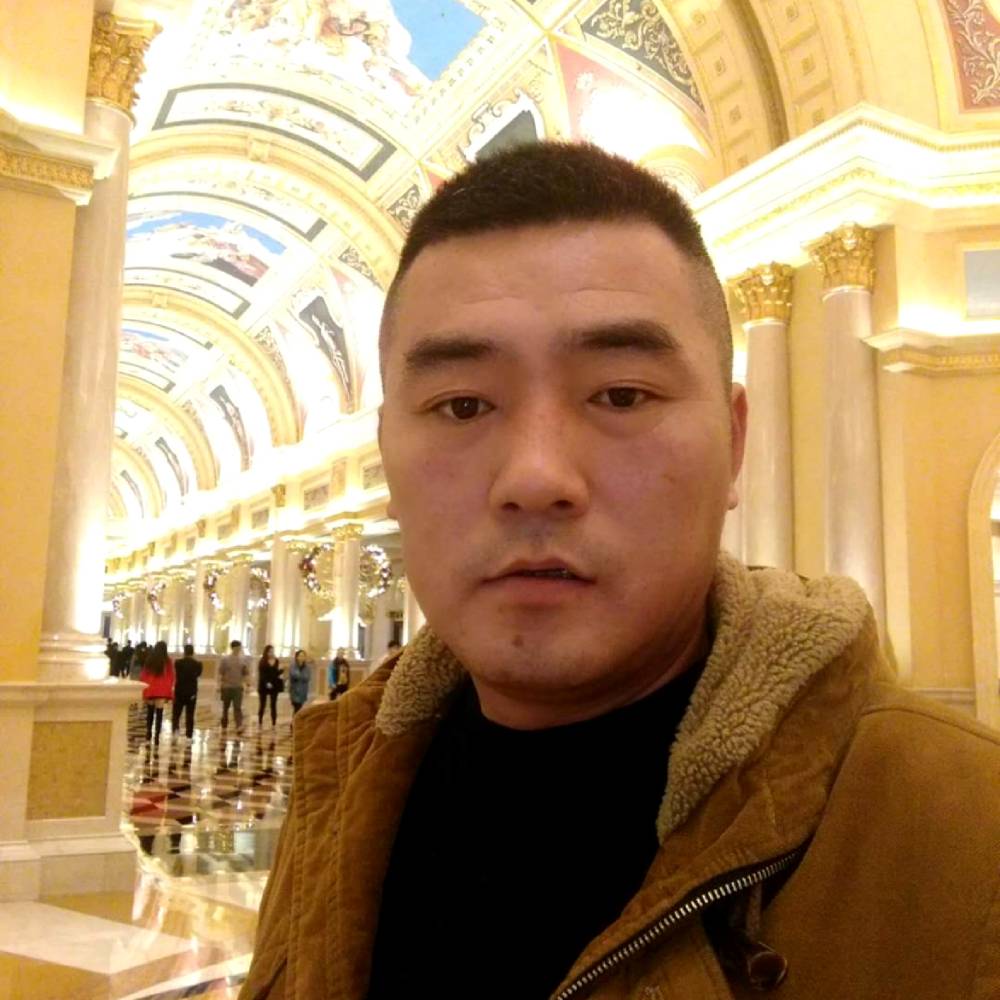 史春亮的照片