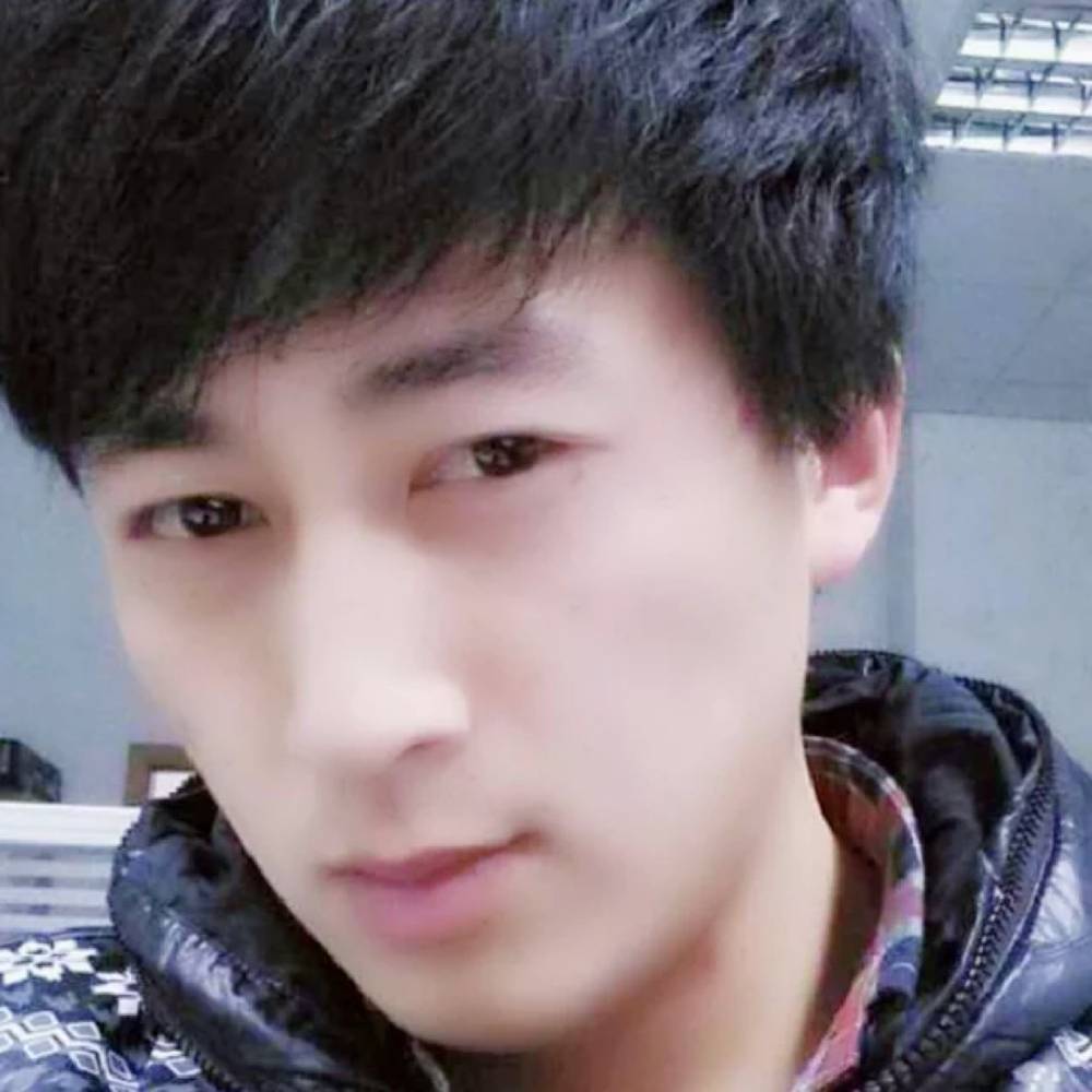 蛐蛐的照片